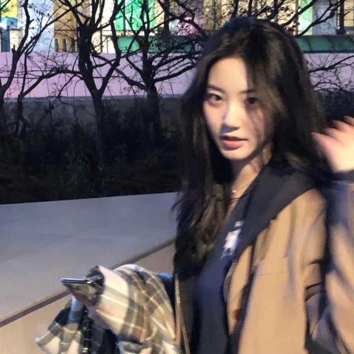 喜欢的人忘记戴眼镜了